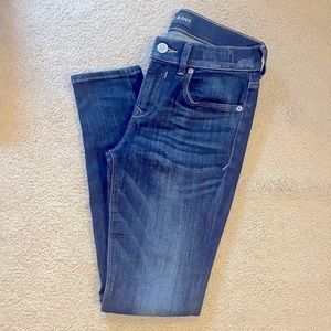 Express Mid-Rise Jeans